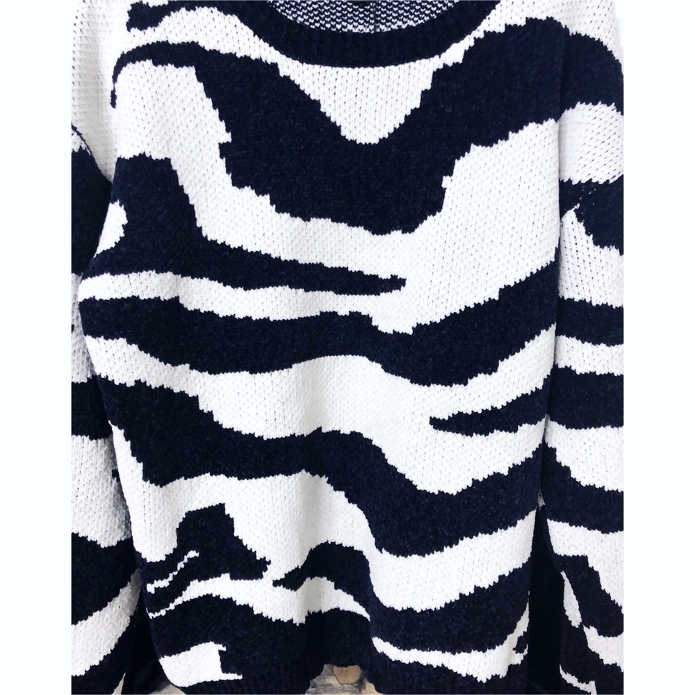 ❤️LAST 3! Soft Chenille Sally Zebra Print Sweater! - Picture 12 of 12